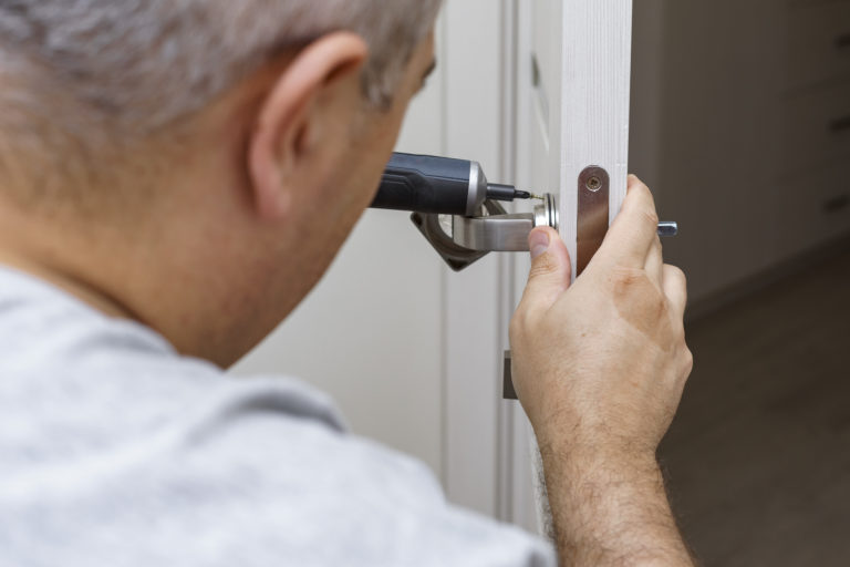 lock repair residential commercial locksmith services in gibsonton, fl – skillful and fast locksmith services for your office and business